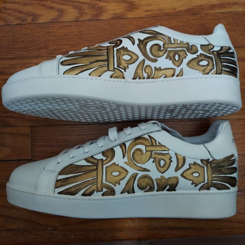 NWOB Capri Watch White Leather & Gold Hand Painted Lace Up Sneakers size 10.5M